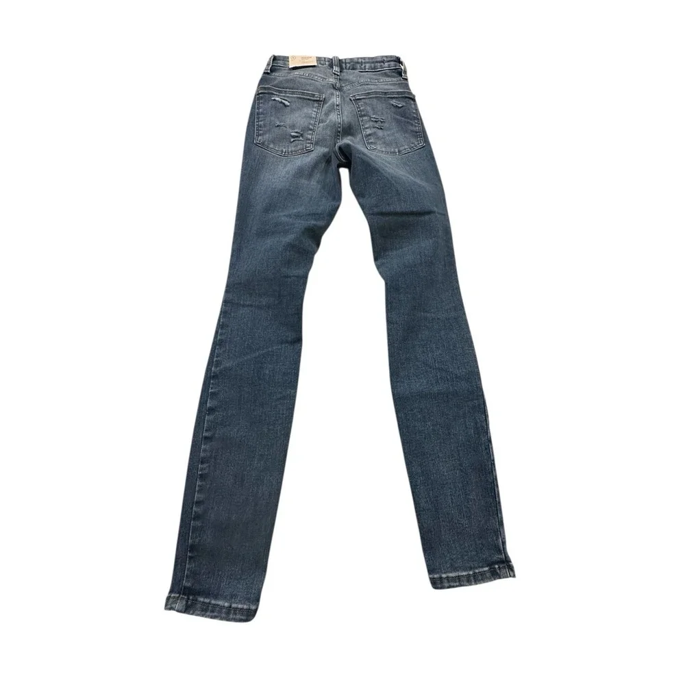 Universal Thread product pair